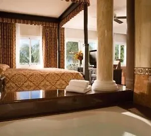 https://hotel-riu-palace-tropical-bay.hotelsnegriljamaica.com